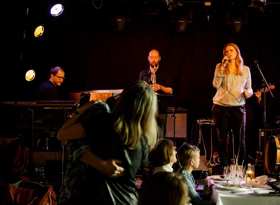 Live p� PH Caf�en